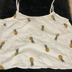 Pineapple flowy top